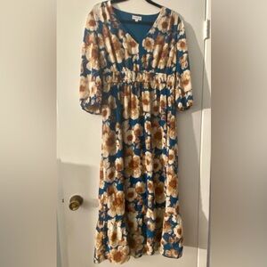 Luxology Floral Maxi dress size L
